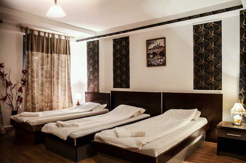 Hotel Stars Bukares Bagian luar foto