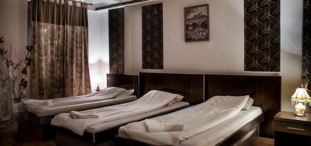 Hotel Stars Bukares Bagian luar foto