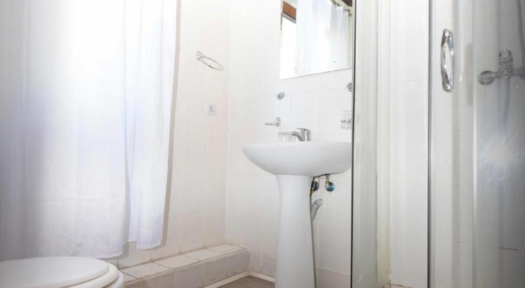 Hotel Stars Bukares Bagian luar foto