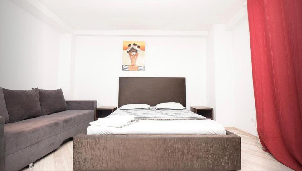 Hotel Stars Bukares Bagian luar foto
