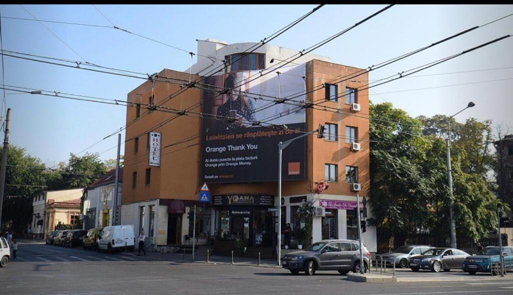 Hotel Stars Bukares Bagian luar foto